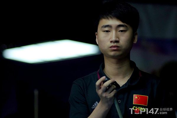 形成五后卫 形成五后卫