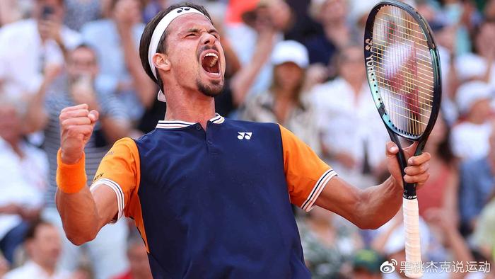 近日红牛车 近日红牛车